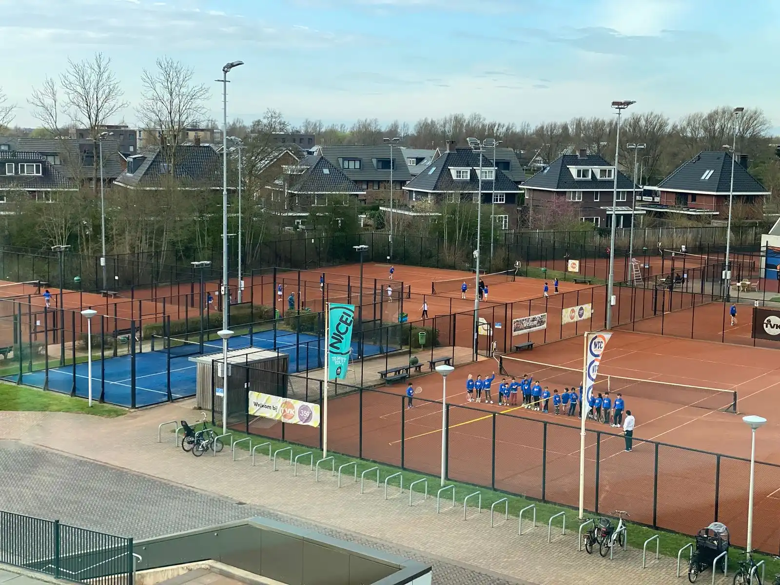 Tennispark NTC Amstelveen — tennisles voor kinderen bij 359.tennis